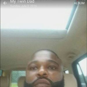 Meet your Posher, Lee